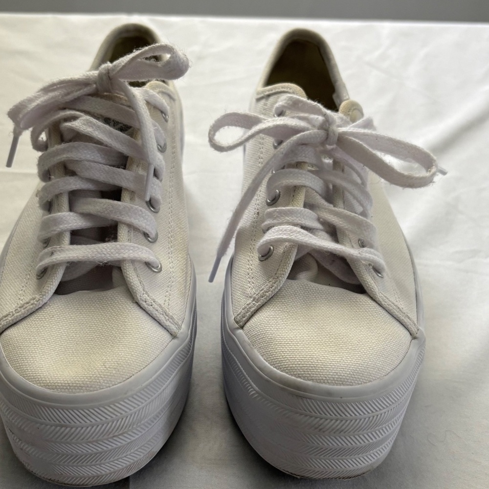 Keds Women's Triple Up Canvas White Sneakers 6 1/2